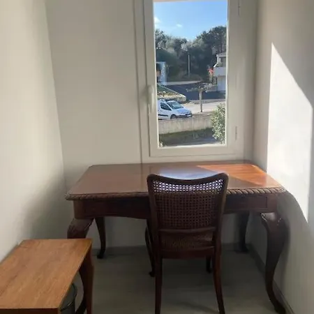 Air-conditioned Access On Foot Apartment *